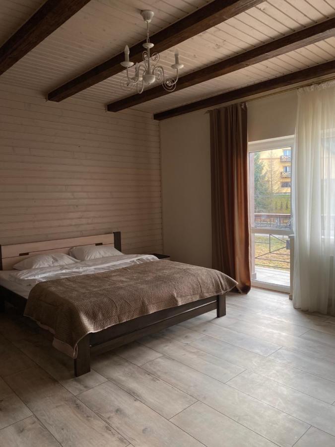 Солодкий Гранат Hotel Slavske Bagian luar foto