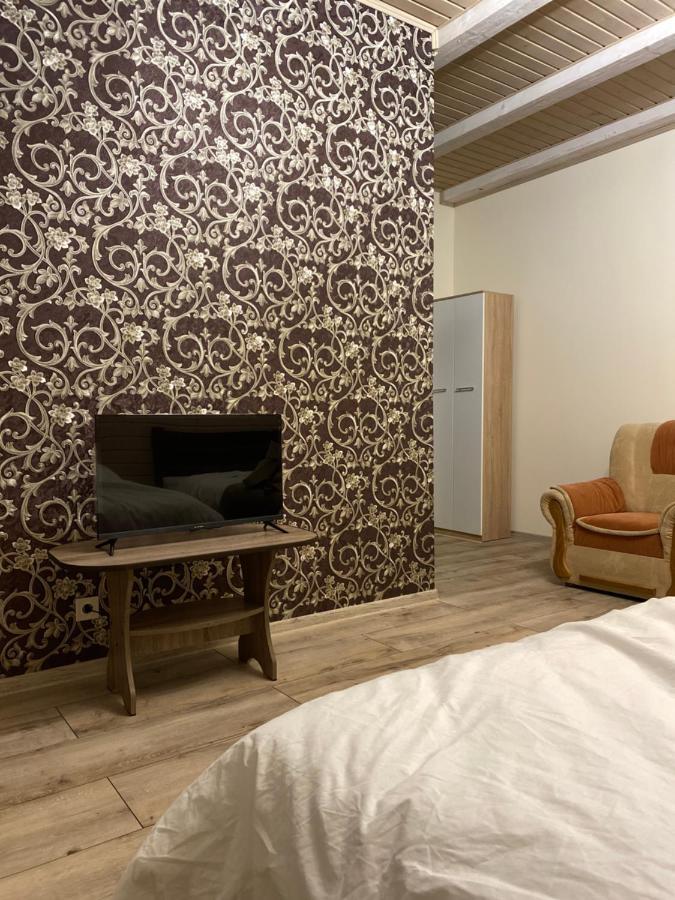 Солодкий Гранат Hotel Slavske Bagian luar foto
