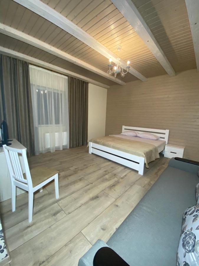 Солодкий Гранат Hotel Slavske Bagian luar foto