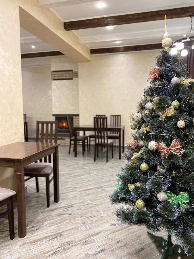 Солодкий Гранат Hotel Slavske Bagian luar foto