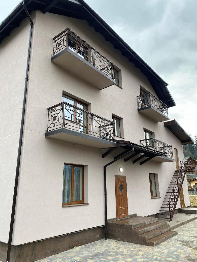 Солодкий Гранат Hotel Slavske Bagian luar foto