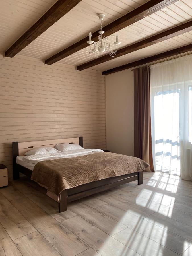 Солодкий Гранат Hotel Slavske Bagian luar foto