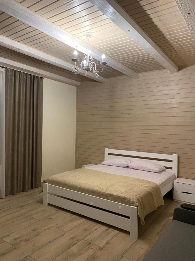 Солодкий Гранат Hotel Slavske Bagian luar foto