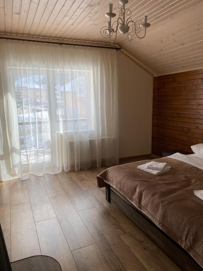Солодкий Гранат Hotel Slavske Bagian luar foto