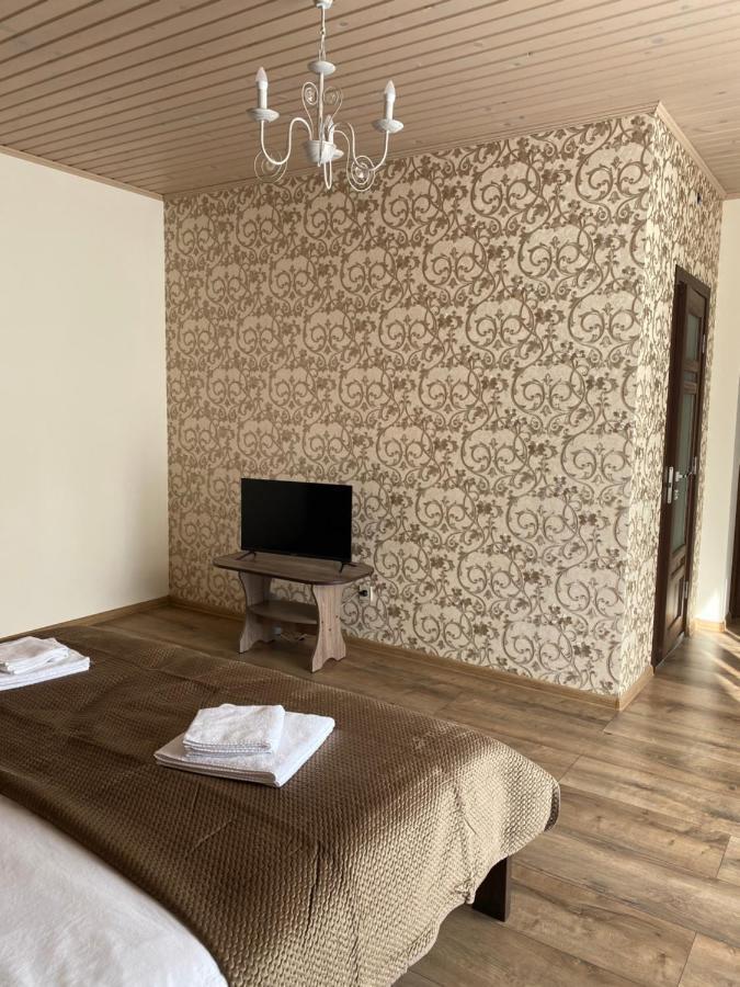 Солодкий Гранат Hotel Slavske Bagian luar foto