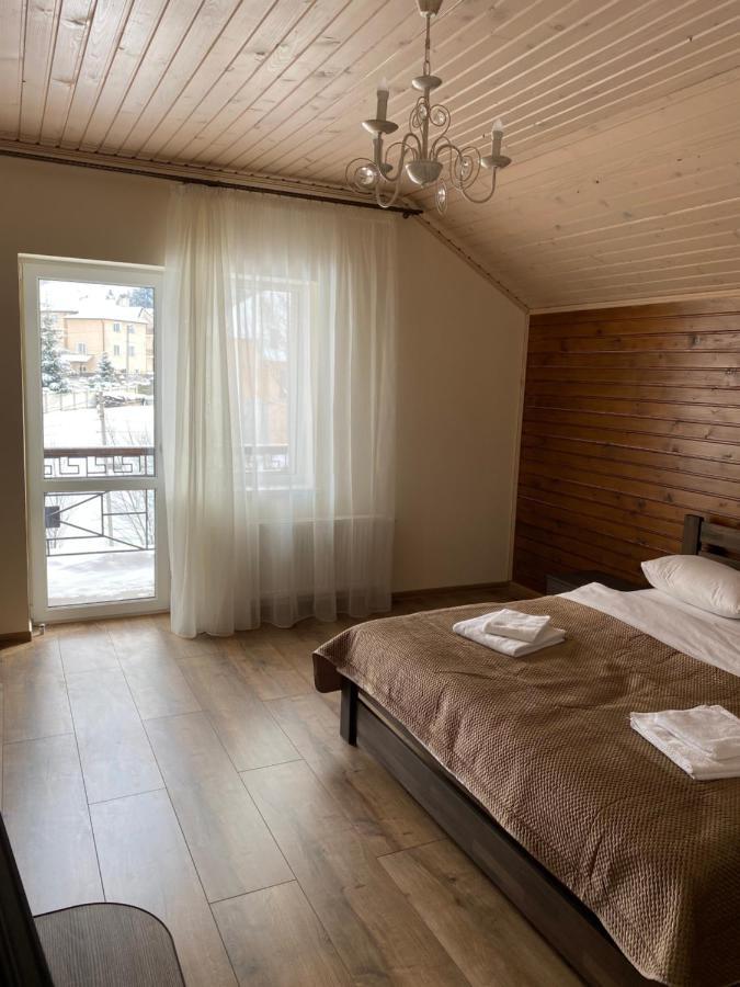Солодкий Гранат Hotel Slavske Bagian luar foto