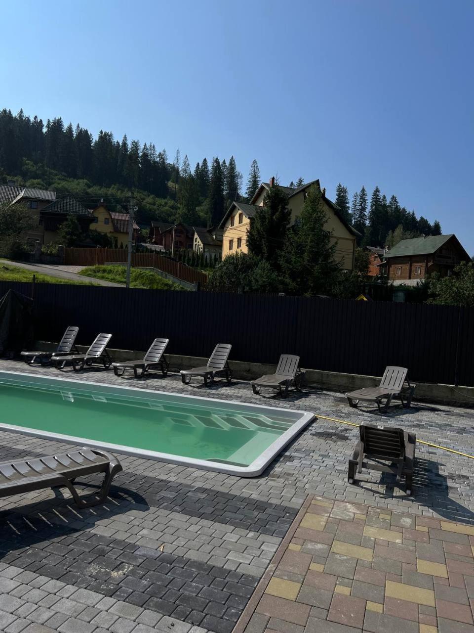 Солодкий Гранат Hotel Slavske Bagian luar foto